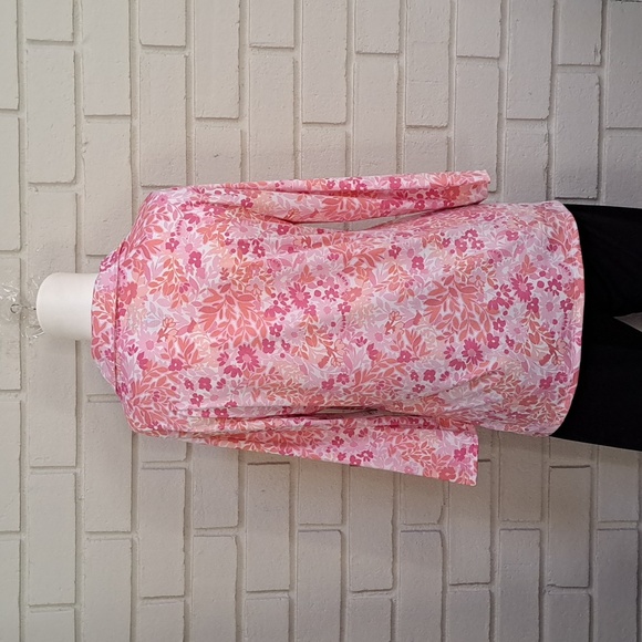 Croft & Barrow Floral Lightweight Wrinkle Resistant Blouse. Size Small NWT - Picture 5 of 9